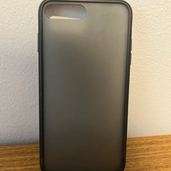 iPhone 7+ Screen Protector and Case - Picture 2 of 3